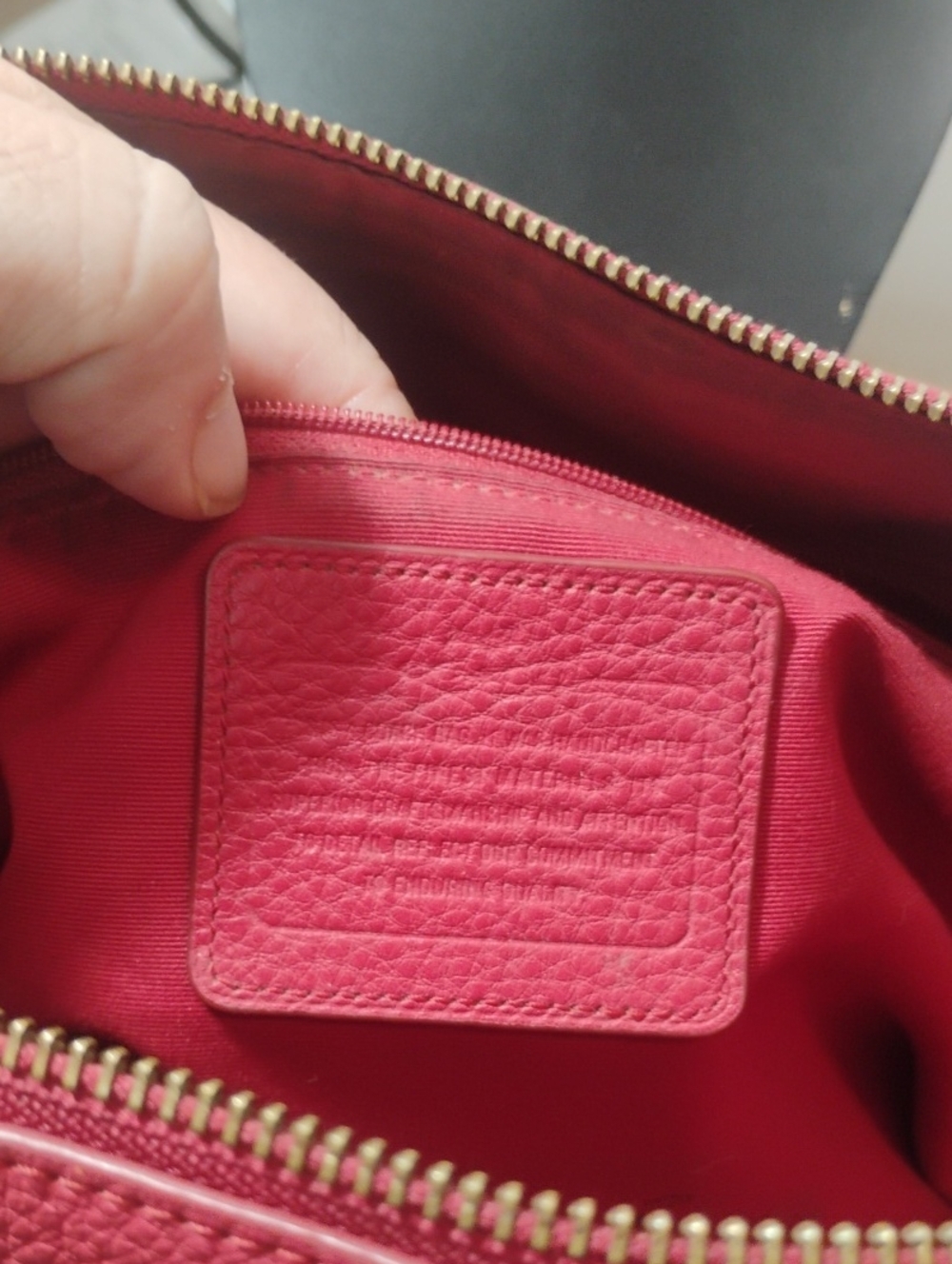 Coach F37216 Ava Tote PROJECT needs cleaned and has callouts to be shown - Picture 2 of 11
